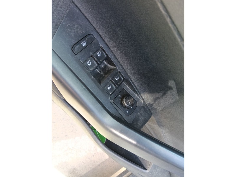 Recambio de mando elevalunas delantero izquierdo para volkswagen polo vi (aw1, bz1, ae1) 1.0 tsi referencia OEM IAM 5G0959857GWZ