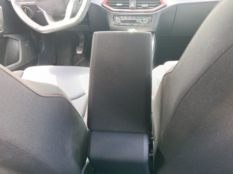 Recambio de apoyabrazos central para seat ibiza v (kj1, kjg) 1.0 tsi referencia OEM IAM   