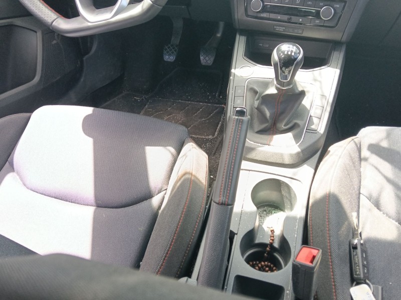Recambio de palanca freno de mano para seat ibiza v (kj1, kjg) 1.0 tsi referencia OEM IAM   