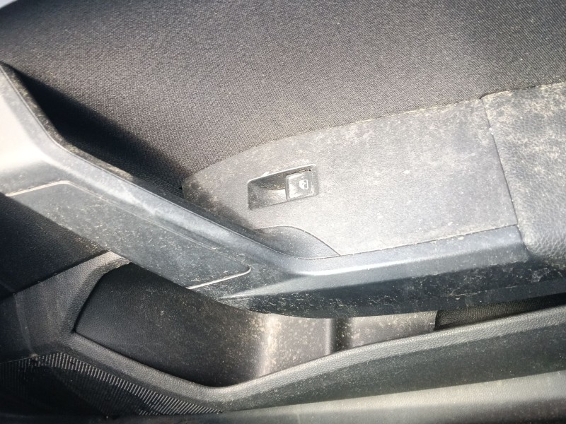Recambio de mando elevalunas delantero derecho para seat ibiza v (kj1, kjg) 1.0 tsi referencia OEM IAM   