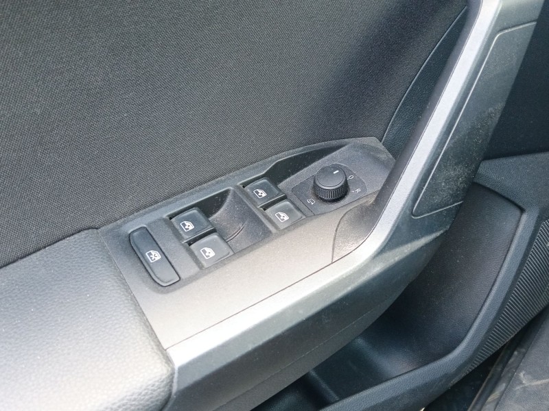 Recambio de mando elevalunas delantero izquierdo para seat ibiza v (kj1, kjg) 1.0 tsi referencia OEM IAM   