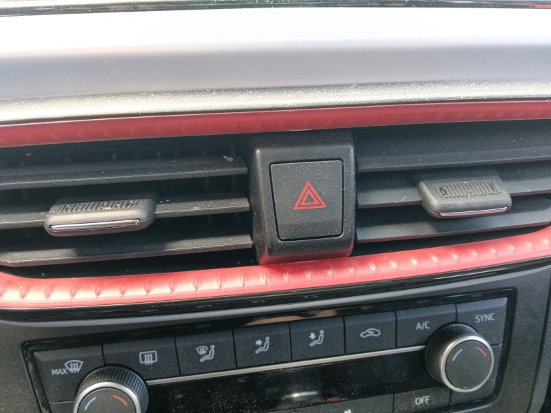 Recambio de warning para seat ibiza v (kj1, kjg) 1.0 tsi referencia OEM IAM   