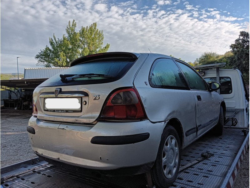 rover 25 i hatchback (rf) del año 2000