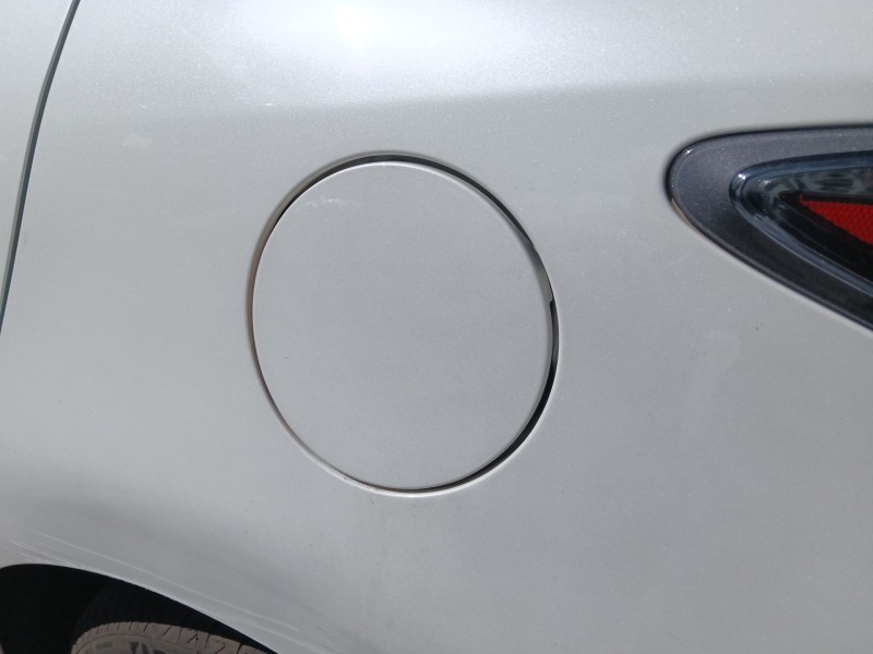 Recambio de tapa exterior combustible para lexus ct (zwa10_) 200h (zwa10_) referencia OEM IAM   