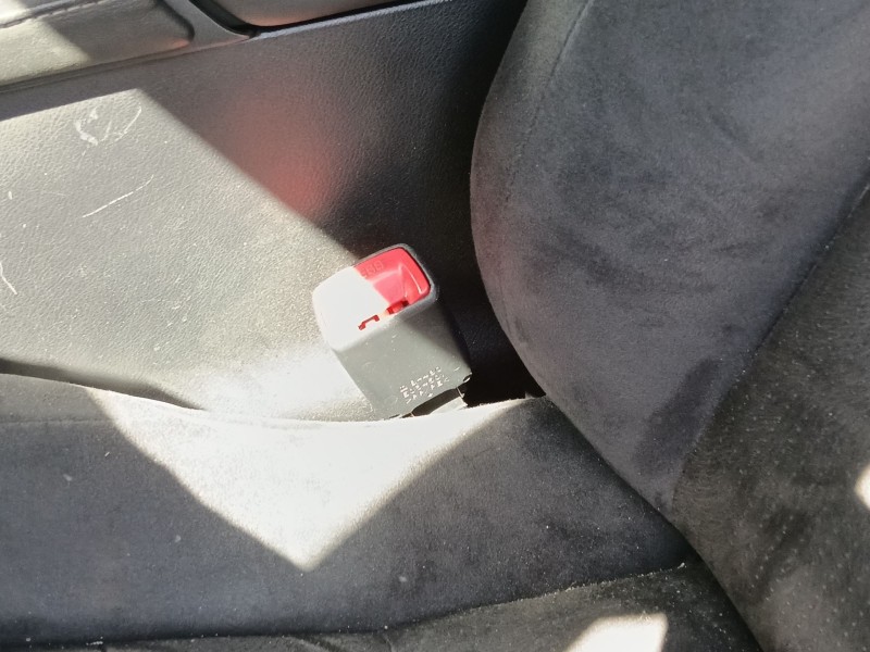 Recambio de enganche cinturon delantero izquierdo para lexus ct (zwa10_) 200h (zwa10_) referencia OEM IAM   