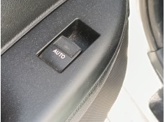 Recambio de mando elevalunas trasero izquierdo para lexus ct (zwa10_) 200h (zwa10_) referencia OEM IAM   