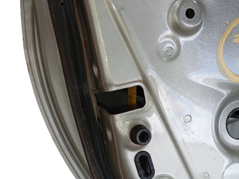 Recambio de puerta trasera izquierda para toyota avensis (_t25_) 2.0 d-4d (cdt250_) referencia OEM IAM   
