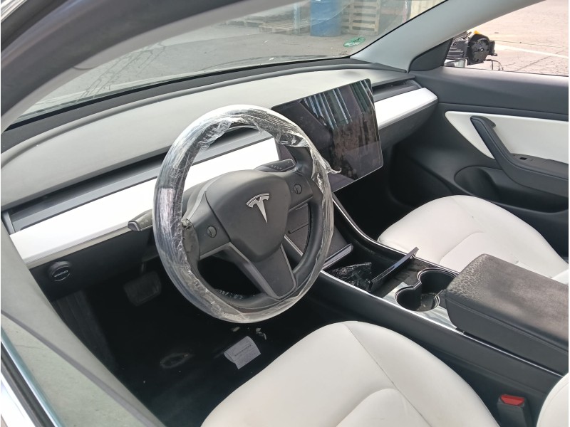 tesla model 3 del año 2019