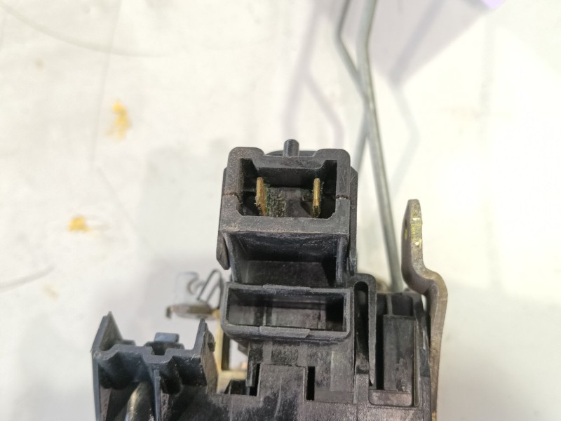Recambio de cerradura puerta delantera derecha para renault kangoo (kc0/1_) 1.9 dci 4x4 referencia OEM IAM 8200727504  