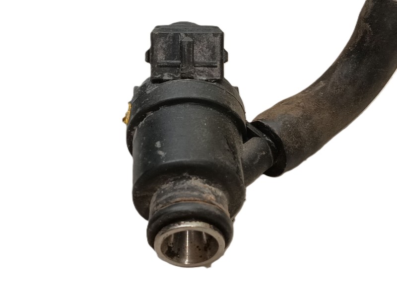 Recambio de inyector para bmw 3 compact (e36) 316 i referencia OEM IAM 13641247931  