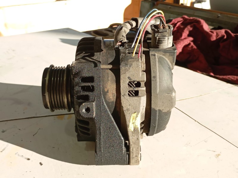Recambio de alternador para toyota avensis (_t25_) 2.0 d-4d (cdt250_) referencia OEM IAM 2706027080  