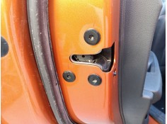 Recambio de cerradura puerta trasera izquierda para mg zs suv (azs1) 1.5 vti referencia OEM IAM 10640593  
