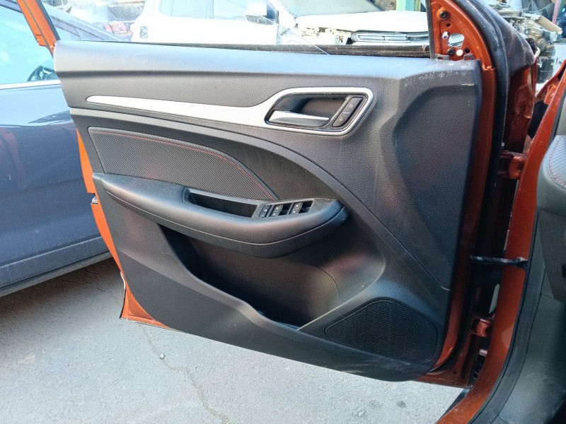 Recambio de guarnecido puerta delantera izquierda para mg zs suv (azs1) 1.5 vti referencia OEM IAM   