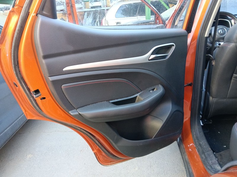 Recambio de guarnecido puerta trasera izquierda para mg zs suv (azs1) 1.5 vti referencia OEM IAM   