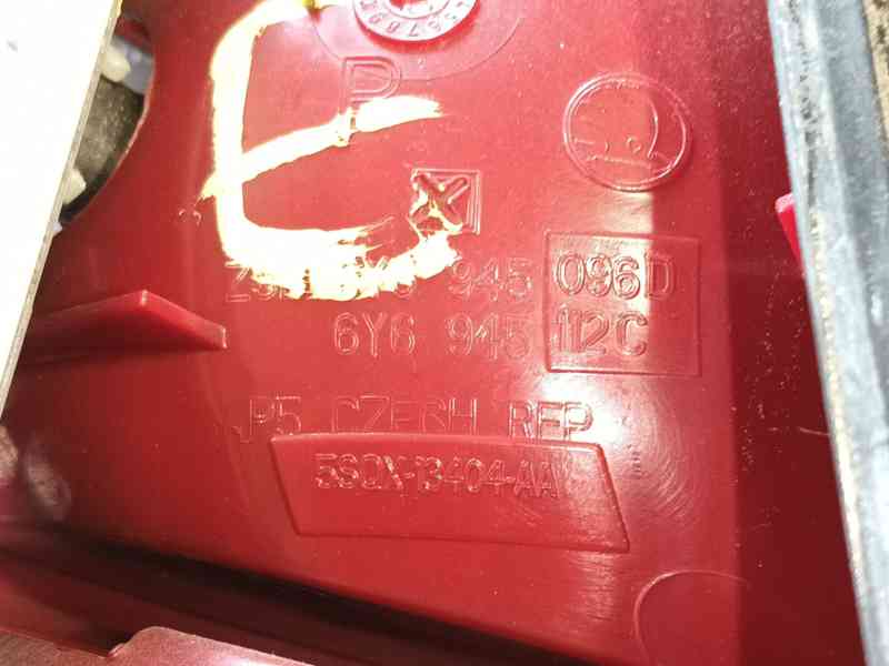 Recambio de piloto trasero derecho para skoda fabia i (6y2) 1.9 tdi referencia OEM IAM 6Y6945112B / VERDESPIECE  