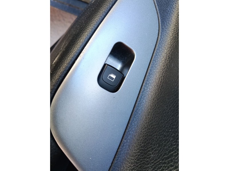 Recambio de mando elevalunas trasero derecho para kia stonic (yb) 1.0 t-gdi eco-dynamics+ referencia OEM IAM   