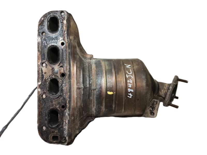Recambio de catalizador para opel corsa e (x15) 1.4 (08, 68) referencia OEM IAM 25195105  