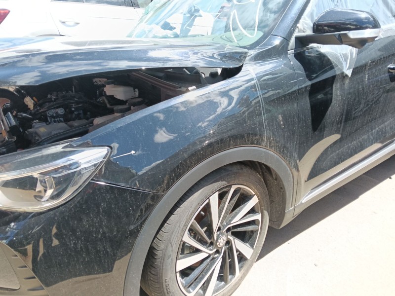 Recambio de aleta delantera izquierda para mg zs hybrid+ 1.5 referencia OEM IAM   