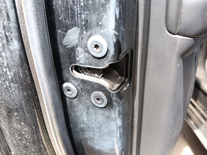 Recambio de cerradura puerta delantera izquierda para mg zs hybrid+ 1.5 referencia OEM IAM   