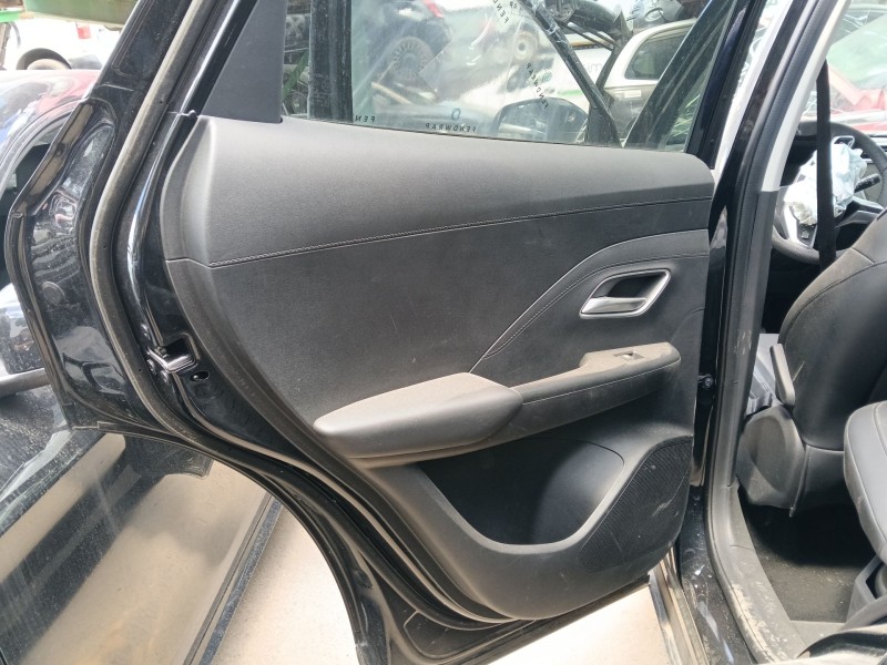Recambio de guarnecido puerta trasera izquierda para mg zs hybrid+ 1.5 referencia OEM IAM   