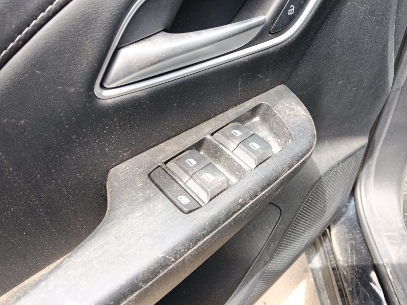 Recambio de mando elevalunas delantero izquierdo para mg zs hybrid+ 1.5 referencia OEM IAM   