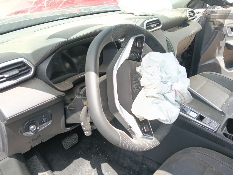 Recambio de volante para mg zs hybrid+ 1.5 referencia OEM IAM   