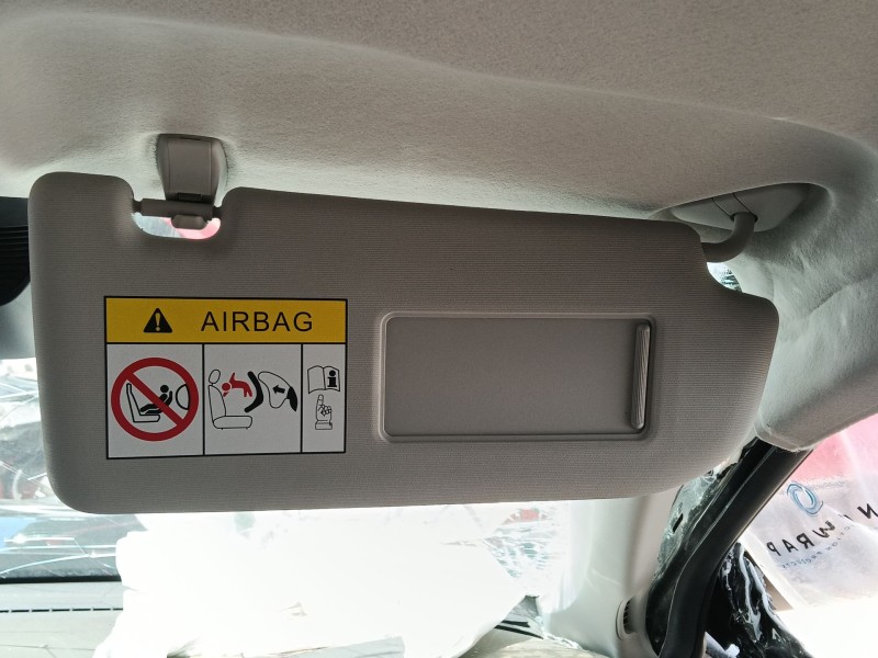 Recambio de parasol derecho para mg zs hybrid+ 1.5 referencia OEM IAM   