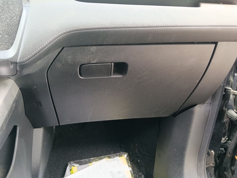 Recambio de guantera para mg zs hybrid+ 1.5 referencia OEM IAM   