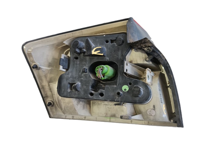Recambio de piloto trasero derecho para audi a4 b6 (8e2) 1.9 tdi referencia OEM IAM 8E5945218  