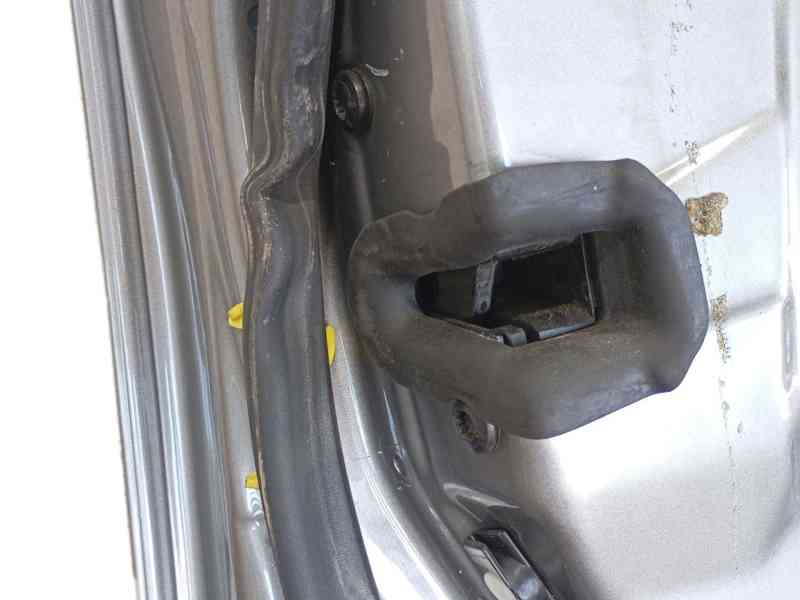 Recambio de puerta delantera izquierda para audi a4 b6 (8e2) 1.9 tdi referencia OEM IAM 8E0831051  