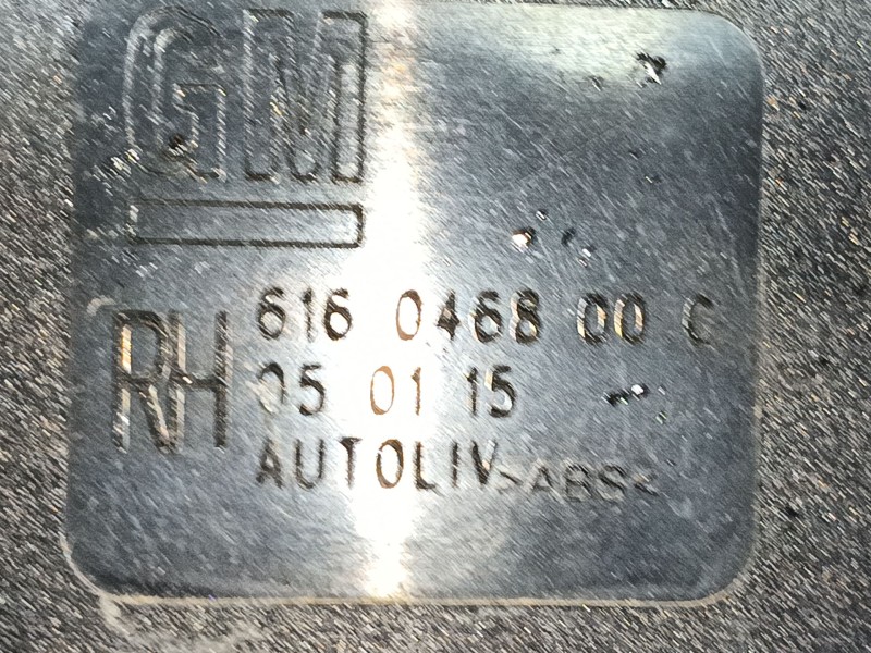 Recambio de enganche cinturon delantero derecho para opel corsa e (x15) 1.4 (08, 68) referencia OEM IAM 13427749 616046800C 