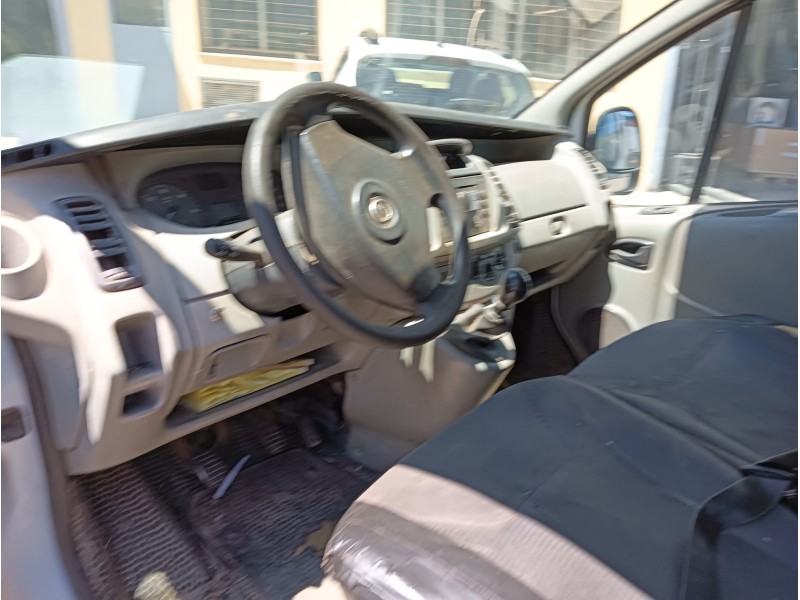 opel vivaro a autobús (x83) del año 2008