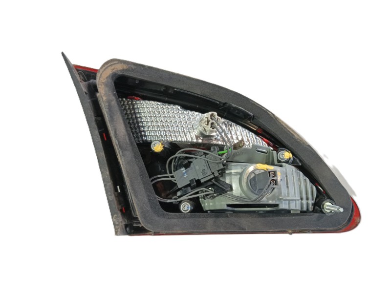 Recambio de piloto trasero derecho interior para opel astra j sedán 1.7 cdti (69) referencia OEM IAM 25870194  