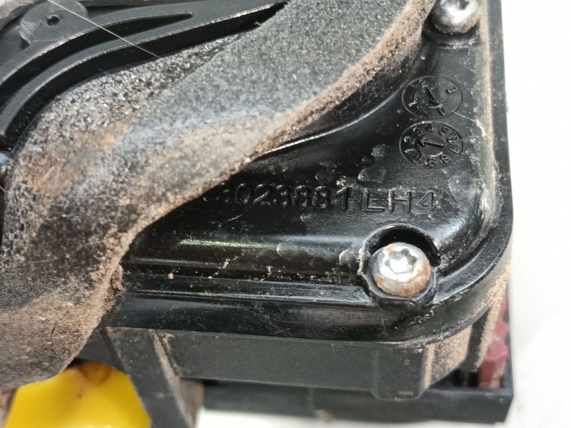Recambio de cerradura puerta trasera izquierda para opel astra j sedán 1.7 cdti (69) referencia OEM IAM 13579557  