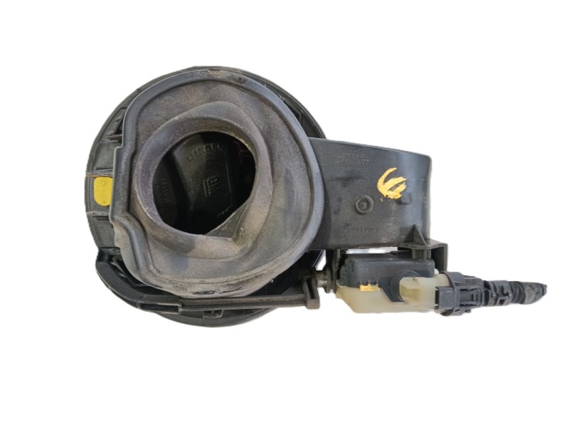 Recambio de tapa exterior combustible para opel astra j sedán 1.7 cdti (69) referencia OEM IAM   