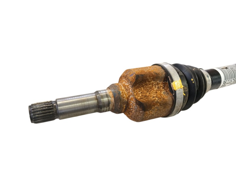 Recambio de transmision delantera derecha para citroën c3 iii (sx) 1.2 puretech 82 referencia OEM IAM 9677476680  