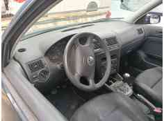 volkswagen golf iv (1j1) del año 2002 2