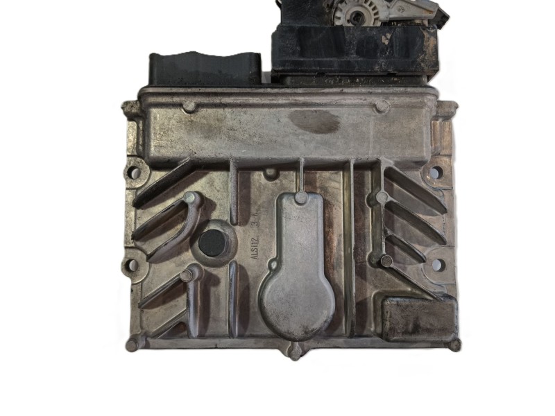 Recambio de centralita motor uce para opel astra j sedán 1.7 cdti (69) referencia OEM IAM   