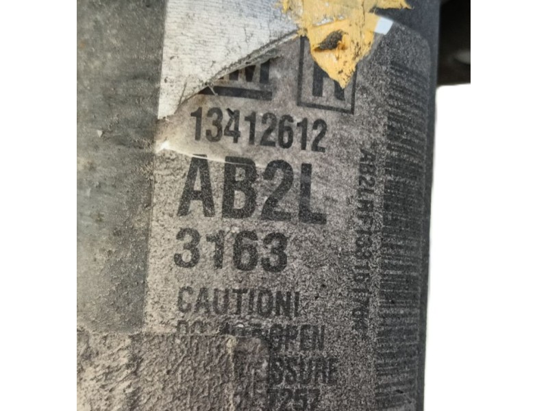Recambio de amortiguador delantero derecho para opel astra j sedán 1.7 cdti (69) referencia OEM IAM 13474018  