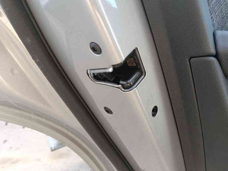 Recambio de cerradura puerta trasera izquierda para bmw x1 (u11) sdrive 20d referencia OEM IAM   