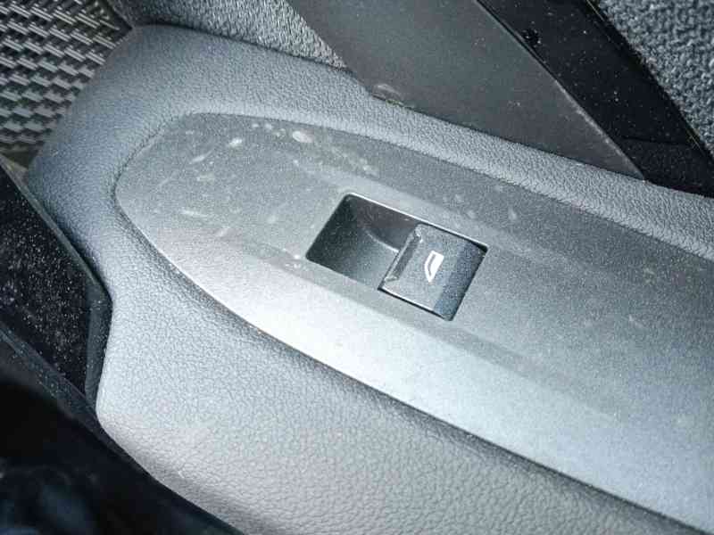 Recambio de mando elevalunas delantero derecho para bmw x1 (u11) sdrive 20d referencia OEM IAM   
