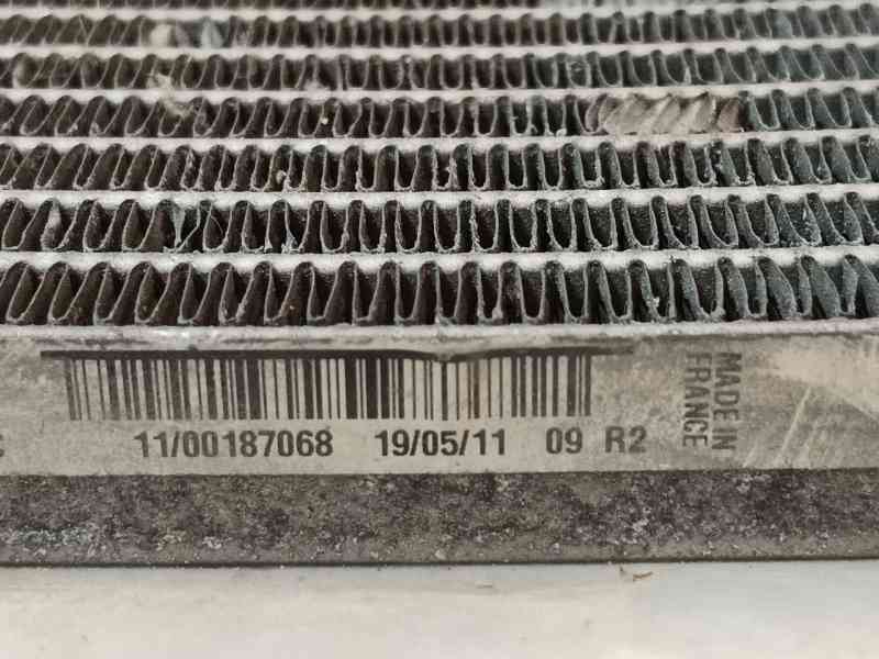 Recambio de condensador aire acondicionado para renault megane iii hatchback (bz0/1_, b3_) 1.5 dci referencia OEM IAM 921100001R