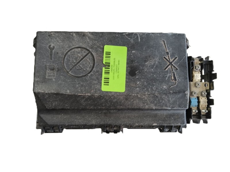 Recambio de caja reles / fusibles para opel astra j sedán 1.7 cdti (69) referencia OEM IAM 13449207  
