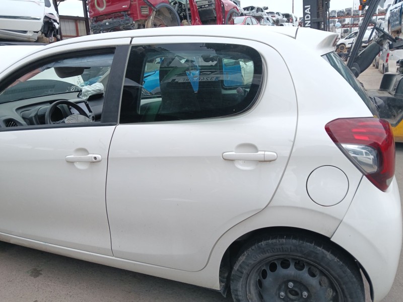 Recambio de puerta trasera izquierda para peugeot 108 1.0 vti 72 referencia OEM IAM   