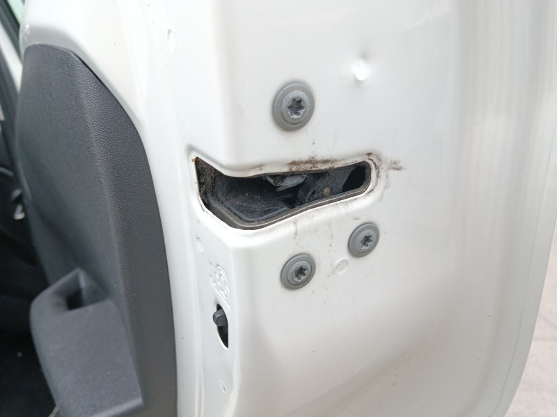 Recambio de cerradura puerta trasera derecha para peugeot 108 1.0 vti 72 referencia OEM IAM   