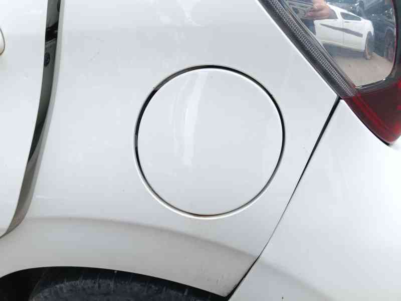 Recambio de tapa exterior combustible para peugeot 108 1.0 vti 72 referencia OEM IAM   