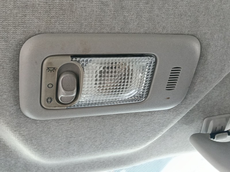 Recambio de luz interior delantera central para peugeot 108 1.0 vti 72 referencia OEM IAM   