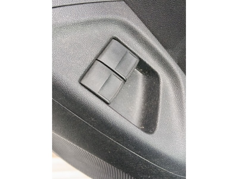Recambio de mando elevalunas delantero izquierdo para peugeot 108 1.0 vti 72 referencia OEM IAM   