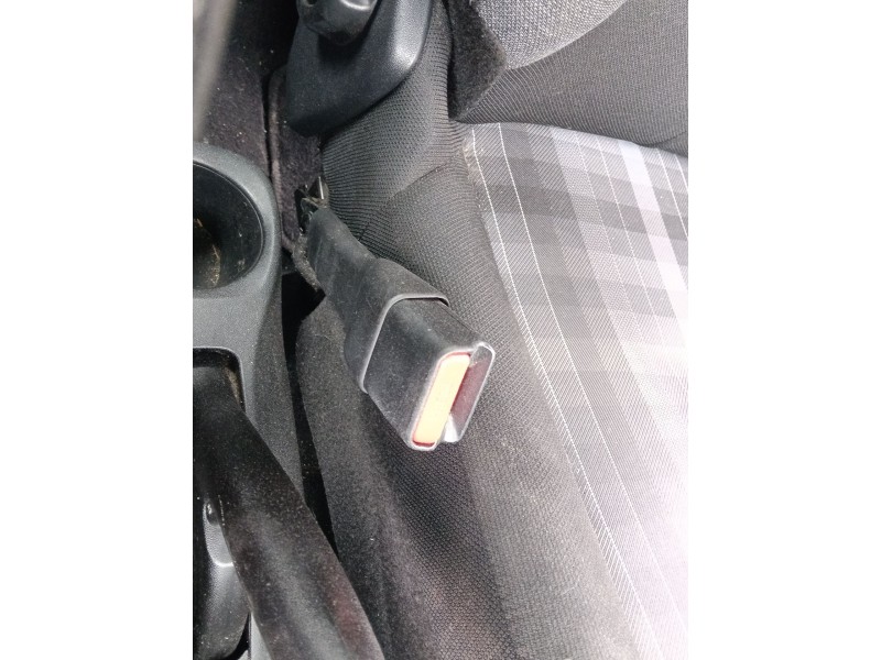 Recambio de enganche cinturon delantero izquierdo para peugeot 108 1.0 vti 72 referencia OEM IAM   