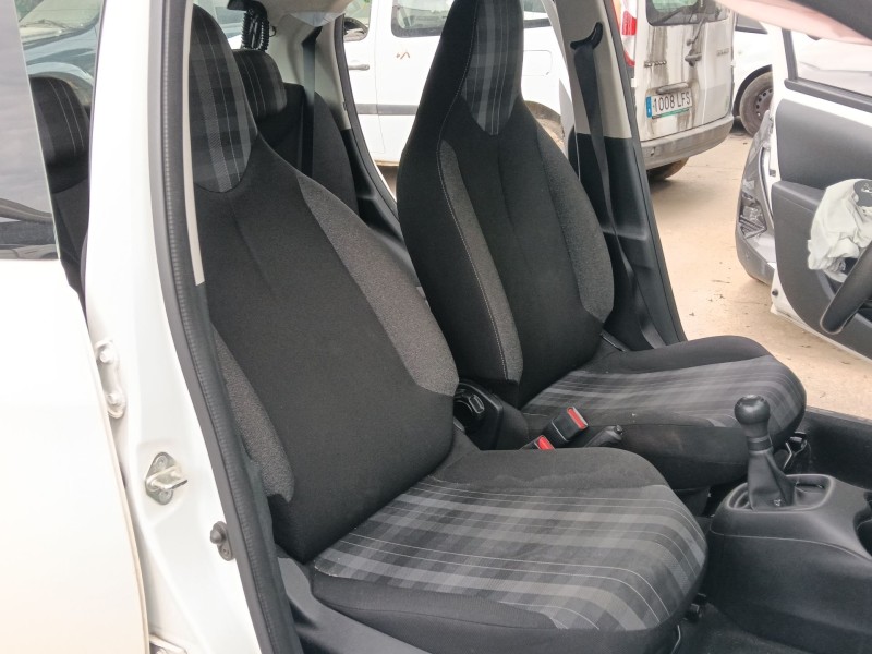 Recambio de asiento delantero izquierdo para peugeot 108 1.0 vti 72 referencia OEM IAM   